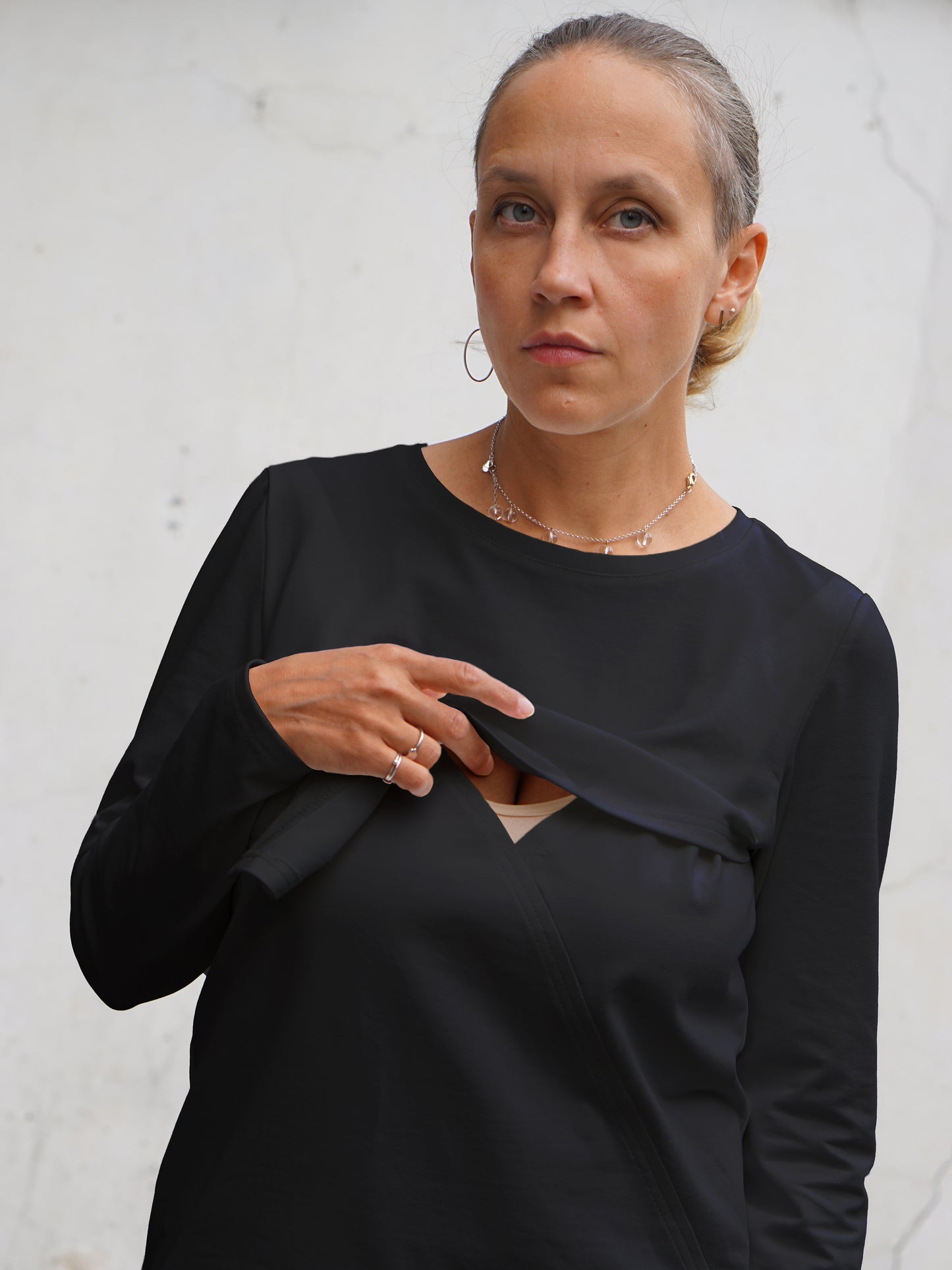 Dugački rukav za mame koje doje - crna